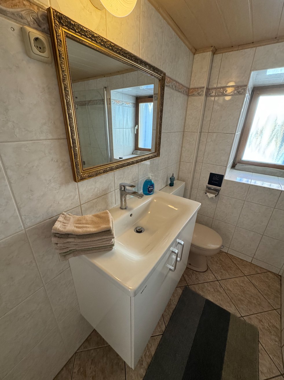 Waschbecken im Badezimmer Ferienhaus Dahl