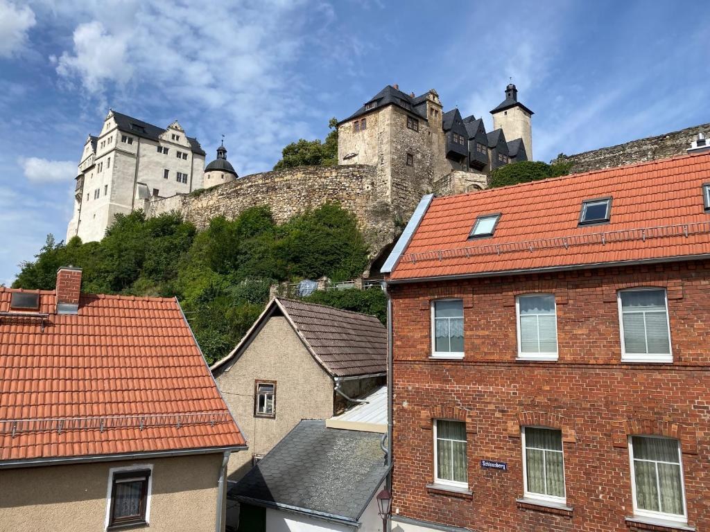 Blick zur Burg Ranis